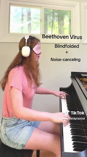 Beethoven Virus Piano Blindfolded (Noise‑Canceling)