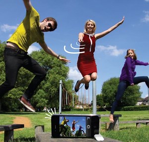 Shutter Camera Remote Makes Group 'Selfies' Hassle-Free