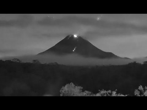 LIVE !! Merapi Erupsi Sleman, Magelang, Boyolali, Klaten, DI Yogyakarta dan Jawa Tengah