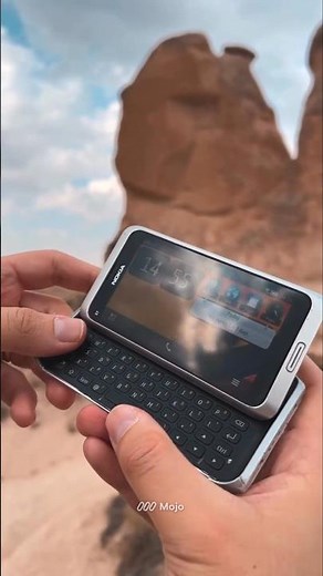 When smartphones were limited to basic apps, this device aimed for full productivity! Nokia E7