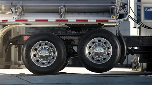 Understanding Lift Axles and Their Benefits: Why Do Some Trucks Have Floating Tires?