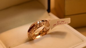 14K views · 490 reactions | 22k gold coated with small shiny crystals ❤️ Price : 999/- free delivery Non turnish lifetime color warranty Pure gold design free imported box  ring code : ch-17 For order inbox us / whats app: 0315-0141049 #rings #Lahore #FREE #delivery #5starreviews #shopping #mobile #video #karachi #Islamabad #girls #velvet #OnlineShopping #EID #discount #gold #plated | Meerzah.pk | Facebook