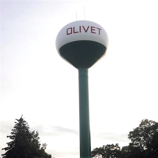 Olivet Community Schools in Michigan faced a common challenge - too many physical keys in circulation and little control over who could access buildings after hours. Coaches, students, and community members often entered facilities freely, raising concerns about visibility and accountability. To fill these gaps, the district installed a unified security solution: Genetec’s Security Center platform integrated with ASSA ABLOY SARGENT IN100 Aperio® wireless locks and i-PRO cameras, delivered by Peo