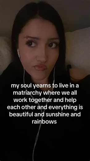 i wish the world looked like an early 2000s my little pony movie #matriarchy