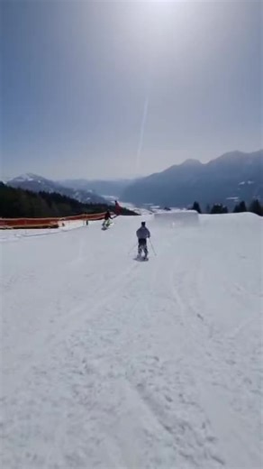 nice day #Head #foryou #fyp #ski #backflip @Eli_on_Demo @🪸Flêxi.Stra🪸 @Matteo @matski @•.•.᠘༏𝖔ƞɇ₰.•.• @Laurin⚽️ @mo_specialized @Gabriel🎿🎿 @Fabio_loipold @Red Bull Snow