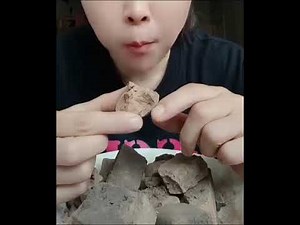 Soil eating asmr 🤤