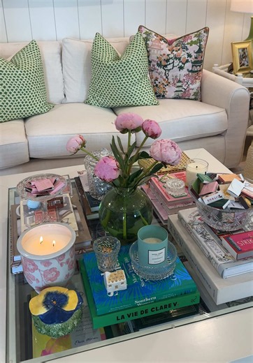 Maximalist Coffee Table Decor Ideas for Small Spaces