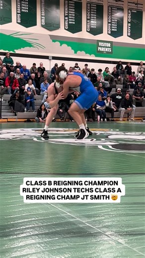 At 190, Omaha Skutt’s Riley Johnson wins by tech fall over Class A reigning state champ JT Smith of Creighton Prep. 😳 | nebpreps