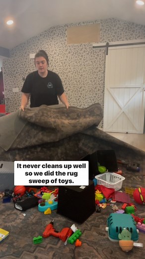 61K views · 10K reactions | What a difference! #cleaninghack #cleanrug #powerwashrug | Built By Lex | Facebook