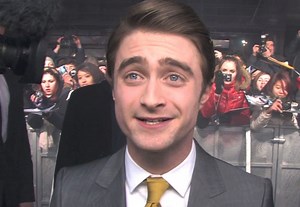 Vidéo- Daniel Radcliffe réchauffe les corps parisiens