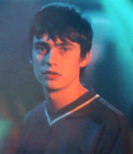 the thing is you dont even know spike fearn like i do. me and him go WAY BACK. Like thats my lad. ac: jarahsaudios #spikefearn #spikefearnedit #findingemily #owenbrompton #foryou finding emily owen brompton alien romulus aftersun the batman back to black Ella McCay movie edit fyp viral original content fake everything ALL MAKEUP ALL ACTING