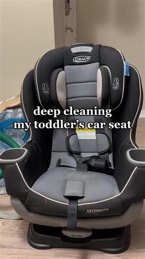 Deep Cleaning Graco Extend2Fit Convertible Carseat
