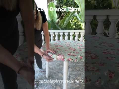 DIY: How to decorate a plastic table with fabric and white glue #diy #crafts