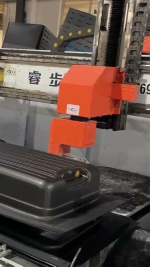 RBT luggage intelligent CNC cutting machine