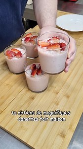 Un dessert à la fraise ultra frais, prêt en quelques minutes, simple, rapide et clairement meilleur : la Danette à la Fraise maison à tester absolument ! Abonne-toi pour ne pas rater les prochaines idées gourmandes ! #danette #faitmaison #fraise #instafood #food #dessert #recettesimple #recettefacile #recetterapide #patisseriekiltac #pourtoi #fyp | Pâtisserie Kiltac
