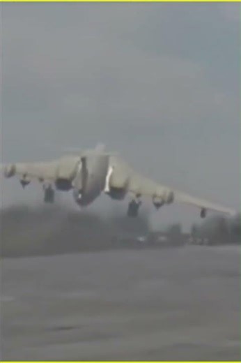 Handley Page Victor British strategic bomber, delta-wing, Cold War era.