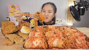 83K views · 1.1K reactions | KIMCHI WRAPPED NUCLEAR FIRE NOODLES + KENTUCKY FRIED CHICKEN | MUKBANG | Mukbang | Facebook