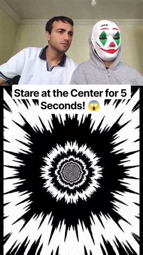 DO NOT BLINK! 👁️ Look at the center, then look at the wall... What do you see? 😳👇