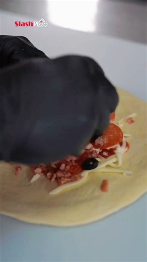 How Slash Pizza Makes the Perfect Calzone #calzone #shorts #viral #foryou #fyp #recipe #2025 #foryou