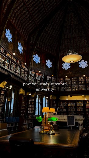 Jessica Wood on Instagram: "Did you know that @oxford_uni has over 100 libraries, many restricted to specific colleges or subjects? 📚✨ The Duke Humfrey Library (second frame) only allows students to bring computers and pencils inside … prohibited items include food, drink, and bags; this is to protect its historic books and interior 😲📚"