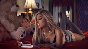アリアナ・グランデ「Thank U, Next」MV、公開24時間で5000万回超え史上初 - VOICE 洋楽