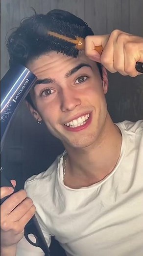 Trying John Travolta hairstyle 💇🏻‍♂️ #johntravolta #grease #hairstyle #peinados #peinadosfaciles