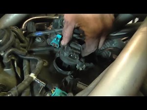 Delboy's Garage, Triumph Tiger 955i "Engine Service".