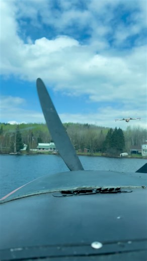 We love those ! 🫶🏻 #aviation #seaplane #planelovers #waterbomber #aviationphotography #avgeeks #planespotters | Hydravion Québec - Aviation La Tuque