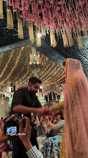 Click Art Photography & Films (@clickart_studio)’s videos with original sound - ΜΕΕṜ ṜṦΉ ͿΆͶ✭