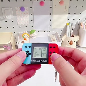 DOEA 12Pcs Video Game Party Favors for Kids, Arcade Keychain, Bulk Party Supplies for Birthday, Goodies Bags Stuffer Classroom Prizes