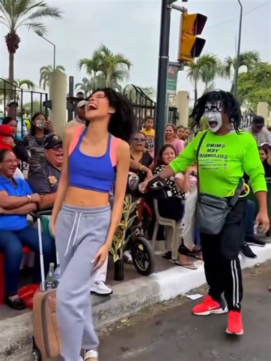 mimo yen funny video #mimoyen #mimo #mime #seaworld #hilarious