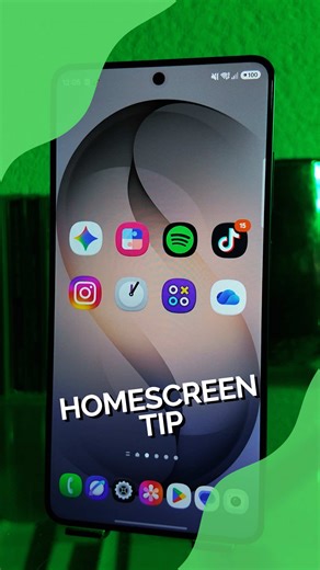 Vind jij het ook zo lelijk dat de namen van je apps op je telefoon onder de app-icoontjes staan? Met dit simpele trucje los je dit zo op! #tip #trick #samsung #homescreen #android