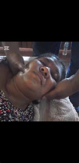 Loud satisfying Back Pain Adjustment. Click the link below to watch the full video on YouTube & SUBSCRIBE: https://youtube.com/shorts/X-8OVBAoMtA?si=d7t0Es-jk1wRGEBn | Optimal Wellness Therapy