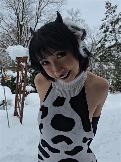 do you trust the emo cow girl (?) #cowcosplay #altgirl #catgirl #cowgirl #fypシ