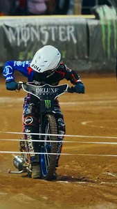 18K views · 15K reactions | The bike control is insane ‍勞 #SGP | FIM Speedway Grand Prix | Facebook