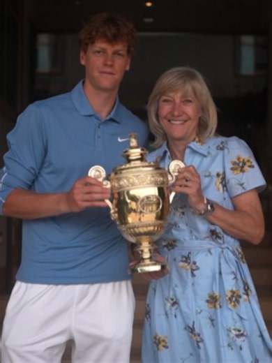 Jannik Sinner Returns Wimbledon Trophy Ahead of 2026