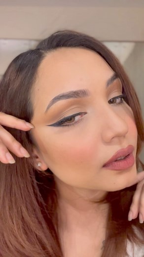 75K views · 1.4K reactions | My Iconic Eyeliner Tutorial ✨ Following the global fashion trends is now super easy! Because Global fashion brand Trendyol is available on Daraz! You can order all the exclusive collections with 30% flat discounts and only 30kt delivery fee! Click the link to order now: https://click.daraz.com.bd/e/_CXGdtP | Ishrat Zaheen Ahmed | Facebook