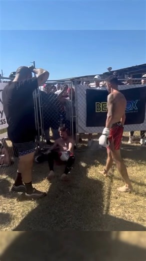 Bro did this with no effort 👀 #mmafighter #ufc | Streetbeefs