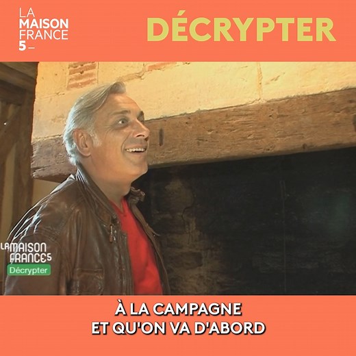 Plongez au cœur du patrimoine normand et découvrez l’histoire fascinante des maisons à colombages ! De leur construction ancestrale aux techniques de restauration, suivez notre exploration du Château de Crèvecœur et rencontrez les artisans passionnés qui perpétuent ce savoir-faire unique. Un voyage au cœur de l’architecture traditionnelle, entre tradition et modernité ! | La Maison France 5