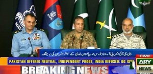 DG ISPR, Pakistan's air force, navy officers address presser