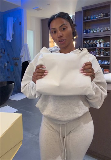 Fendi mini bag unboxing — fall 2026 styling ideas