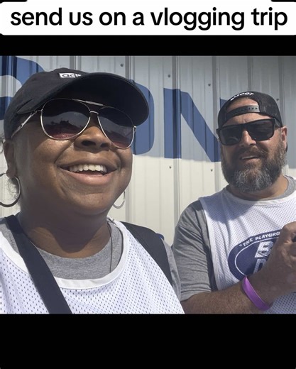 Here’s to the vacation vlogging partnership with my favorite airline @American Airlines that’s coming one day 🤞🏽#vacation #manifestation #trip #Vlog #creator #oneday