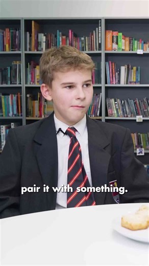 British Highschoolers try Southern Fried Chicken!