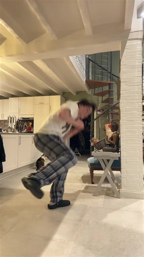 Vidéos de Timo (@timo_ry0) avec VYZEE - sweetiele & Six Dior