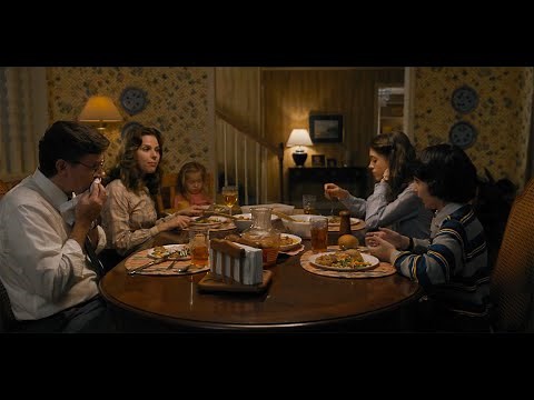 Stranger Things - Mike & Nancy Wheeler Family Dinner Argue S01E01