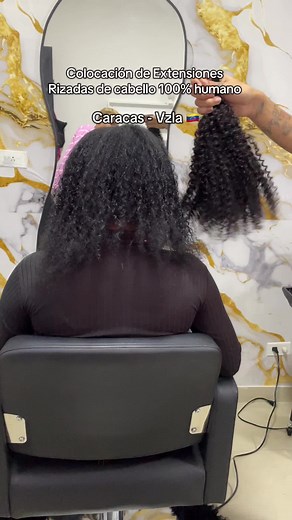 Colocación de Extensiones Rizadas de cabello 100% humano 🤩 #extensionesdecabello #cabellolargo #rizadas