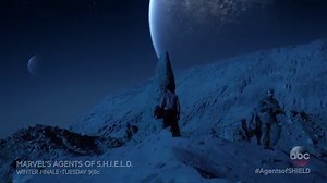 ‘Agents Of SHIELD’ Season 3 Spoilers: Did Fitz And Coulson Escape Maveth? Shocking Death In Midseason Finale [RECAP]
