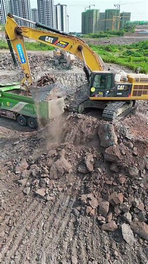 The huge excavators are at work 028