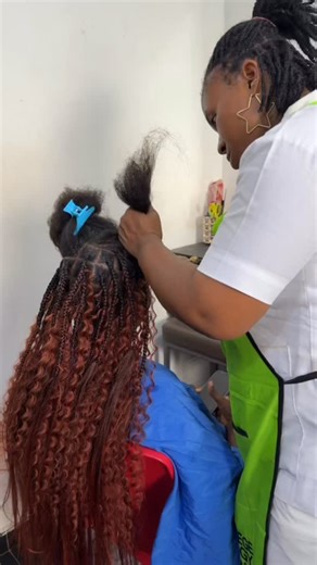 Registration for our braiding class is still ongoing. this class is for beginners and advanced classes we will be teaching you how to braid from scratch 殺 Call / WhatsApp 0540872091 #braid #hairbraider | Hair Planet college of cosmetology | Facebook