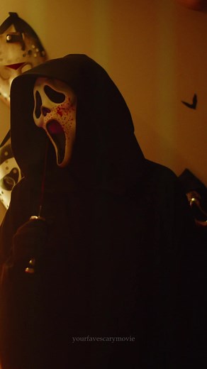THE Ghostface Microwave Edit #foryou #foryoupage #cosplay #ghostfacecosplay #halloweentiktok #summerween #slashersummer #booktok #halloween #spookyseason #scary #fyp #fypシ #ghostface #scream #slasher #edit #microwave #microwaveedit #cinematic #viral #horror